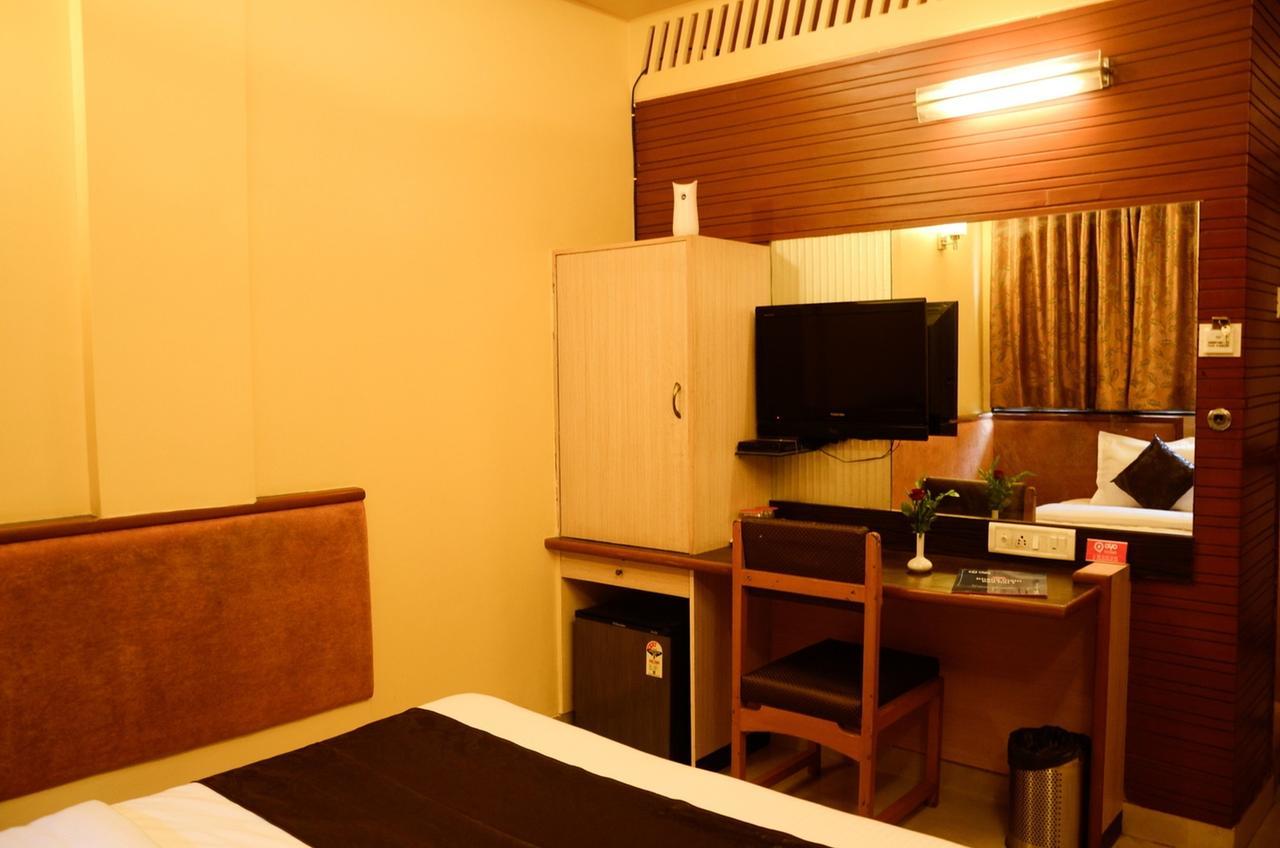 Hotel Siddhartha Мумбаи Экстерьер фото