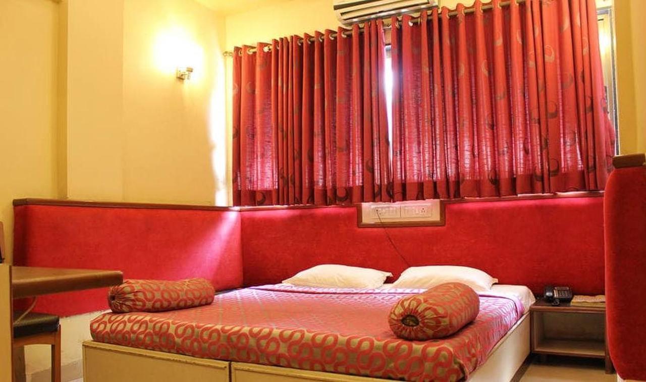 Hotel Siddhartha Мумбаи Экстерьер фото
