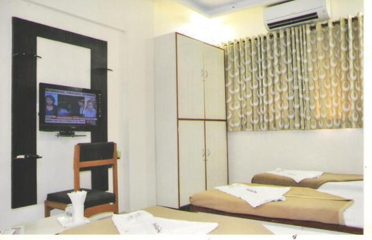 Hotel Siddhartha Мумбаи Экстерьер фото